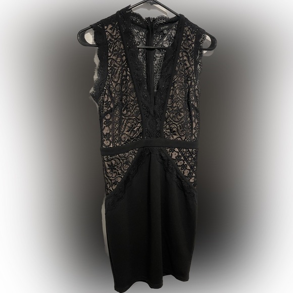 Entry - Lace Dress - Picture 1 of 5